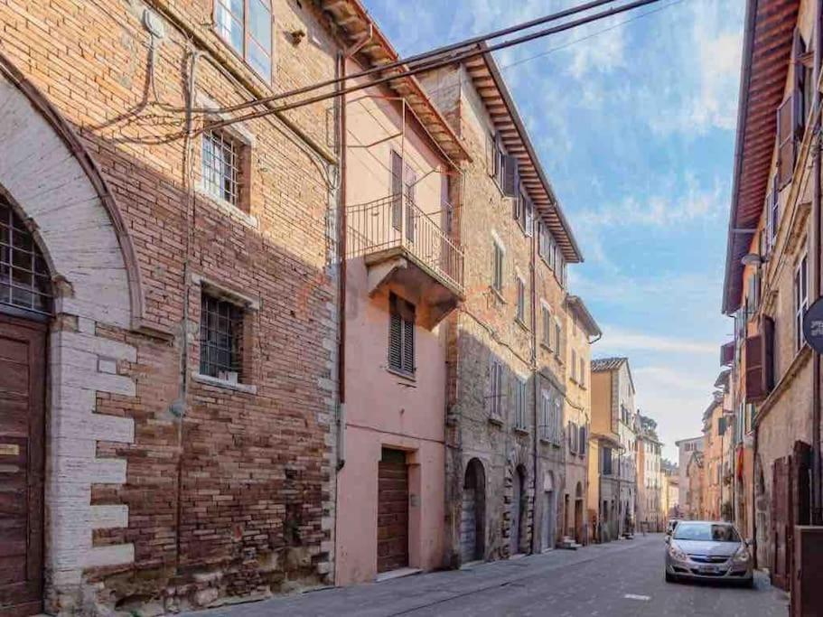 Perugia Home Apartment La Finestra Di Fronte Exterior photo